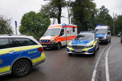 Stuttgart Sued: Frontalzusammenstoss zweier PKW 